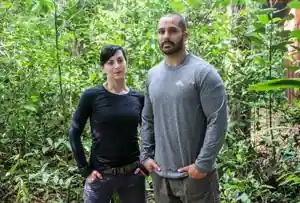 Ella y yo en el fin del mundo logo