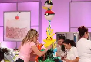 Guerra de pasteles logo